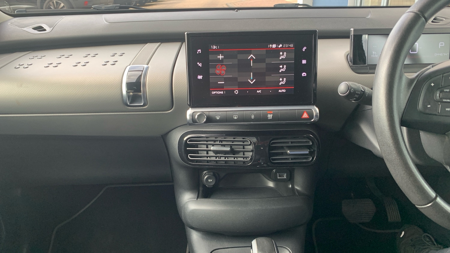 Used Citroen C4 Cactus 2019 for sale - 76359100: Photo 10