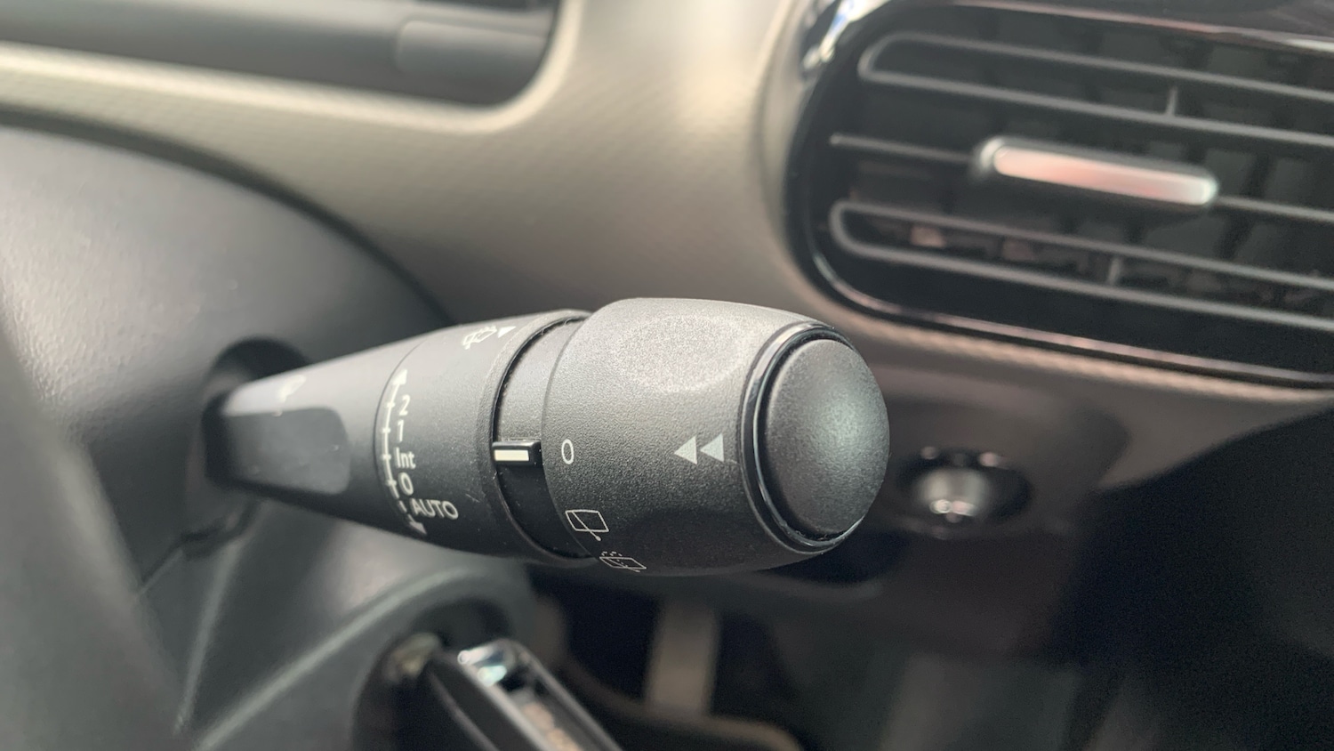 Used Citroen C4 Cactus 2019 for sale - 76359100: Photo 28