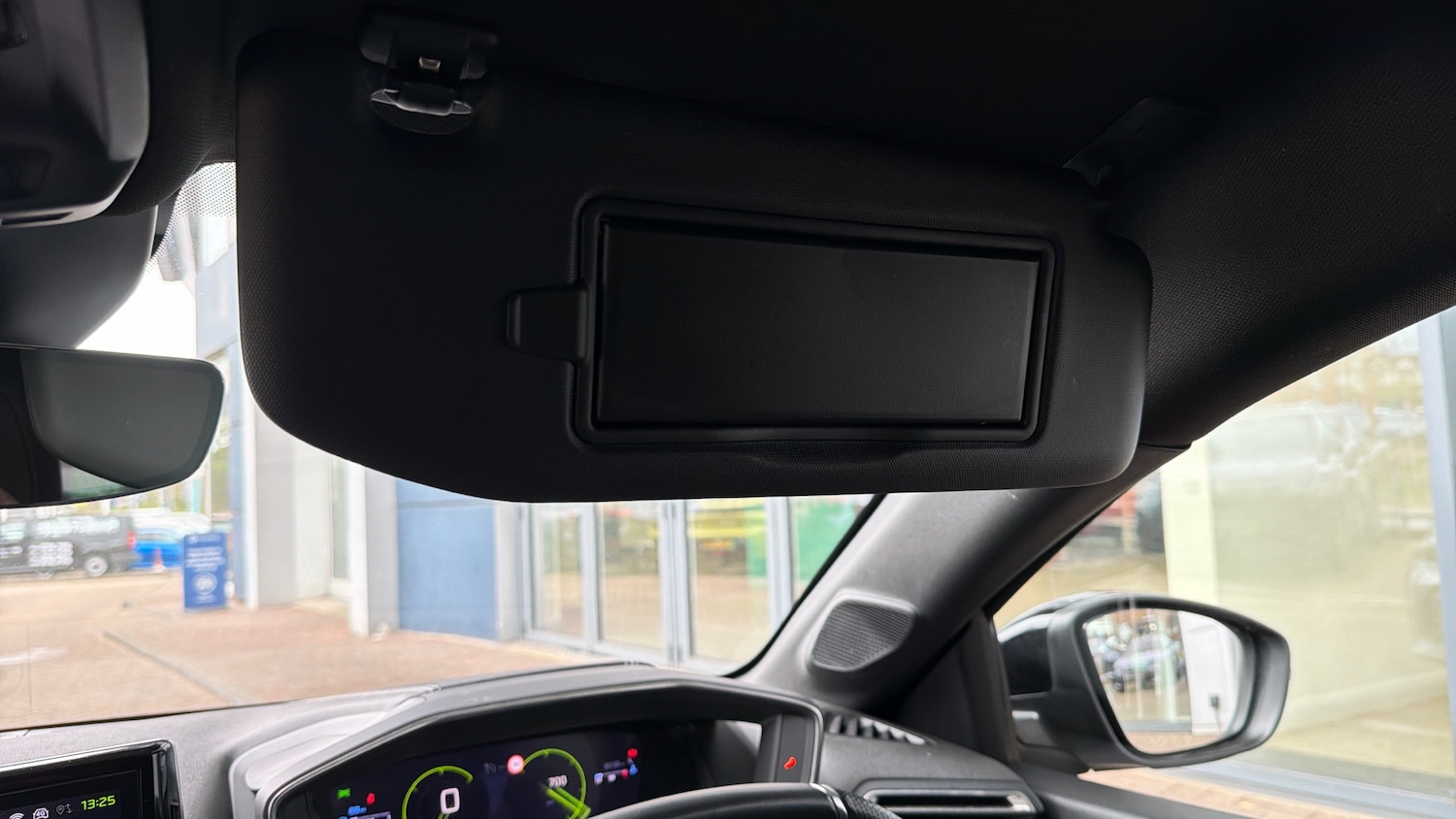 Used Peugeot 208 2024 for sale - 78128718: Photo 37