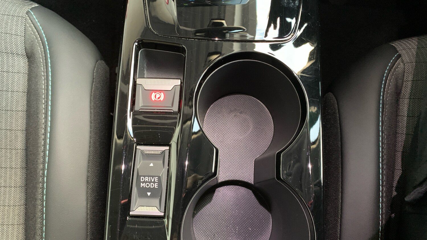 Used Peugeot 2008 2021 for sale - 77018057: Photo 21