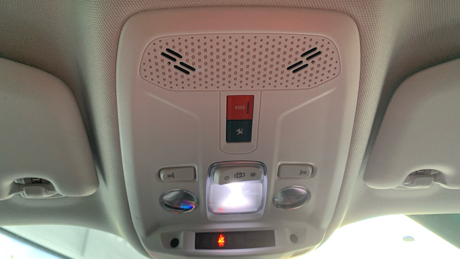 Used Peugeot 2008 2021 for sale - 77018057: Photo 38