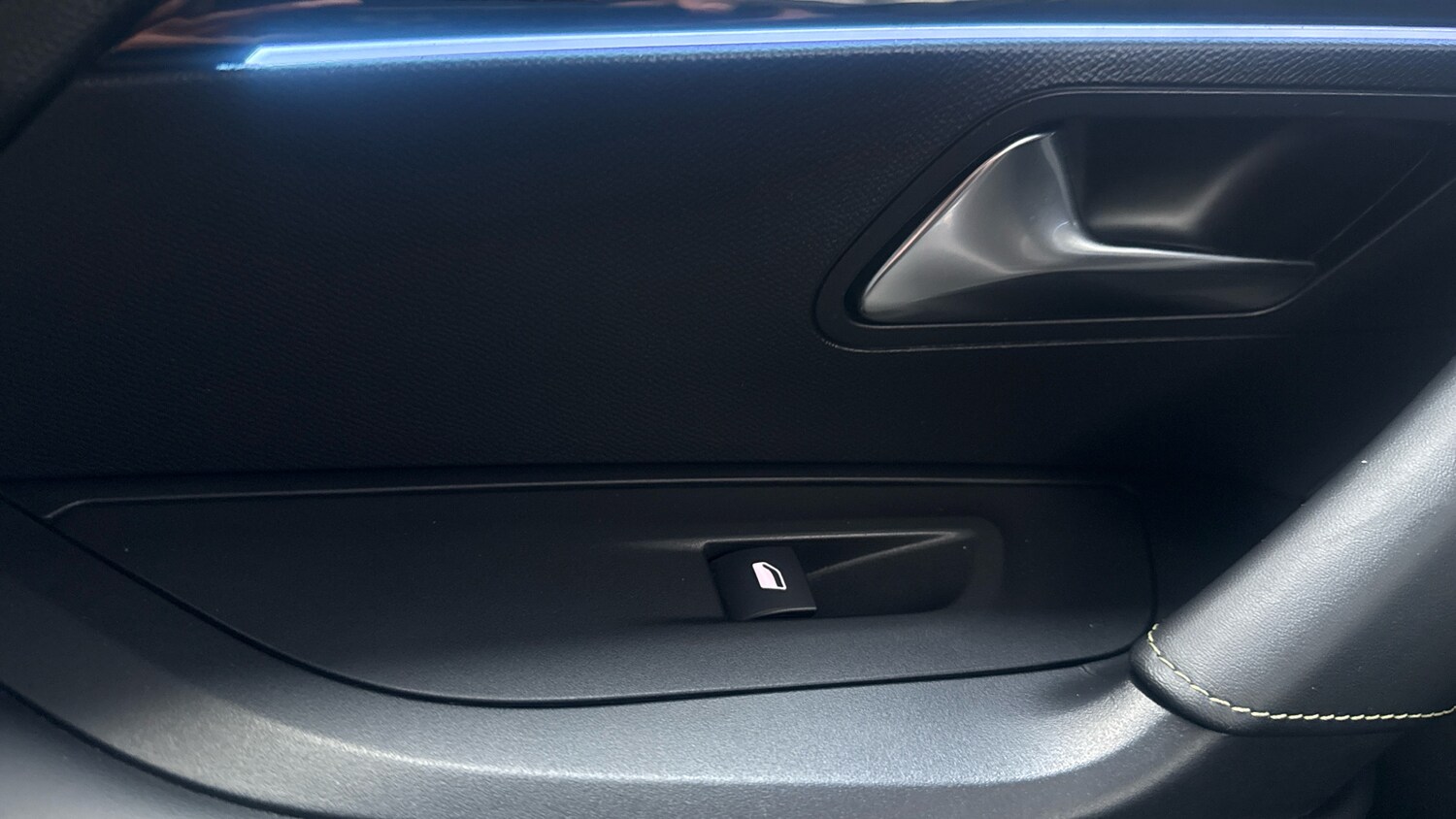 Used Peugeot 2008 2022 for sale - 77825787: Photo 41