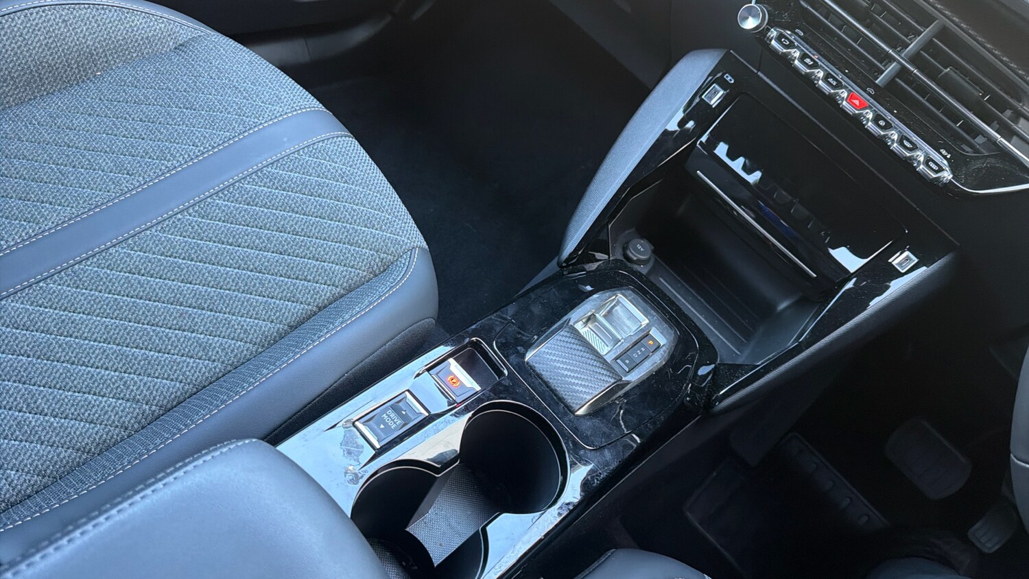 Used Peugeot 2008 2024 for sale - 78205951: Photo 20