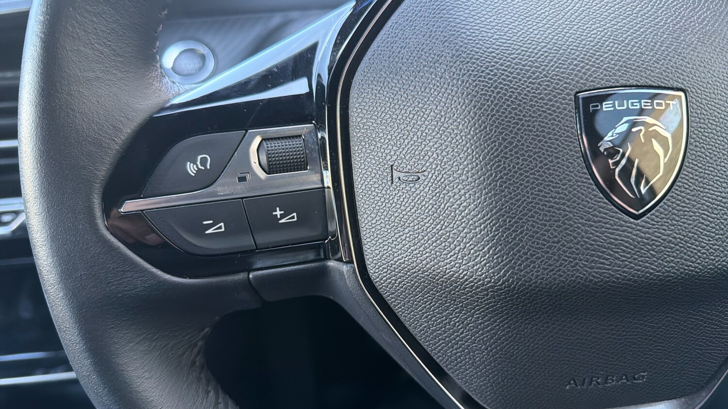 Used Peugeot 2008 2024 for sale - 78205951: Photo 23