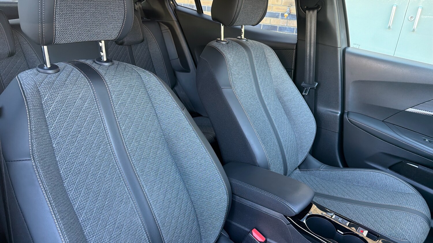 Used Peugeot 2008 2024 for sale - 78205951: Photo 41