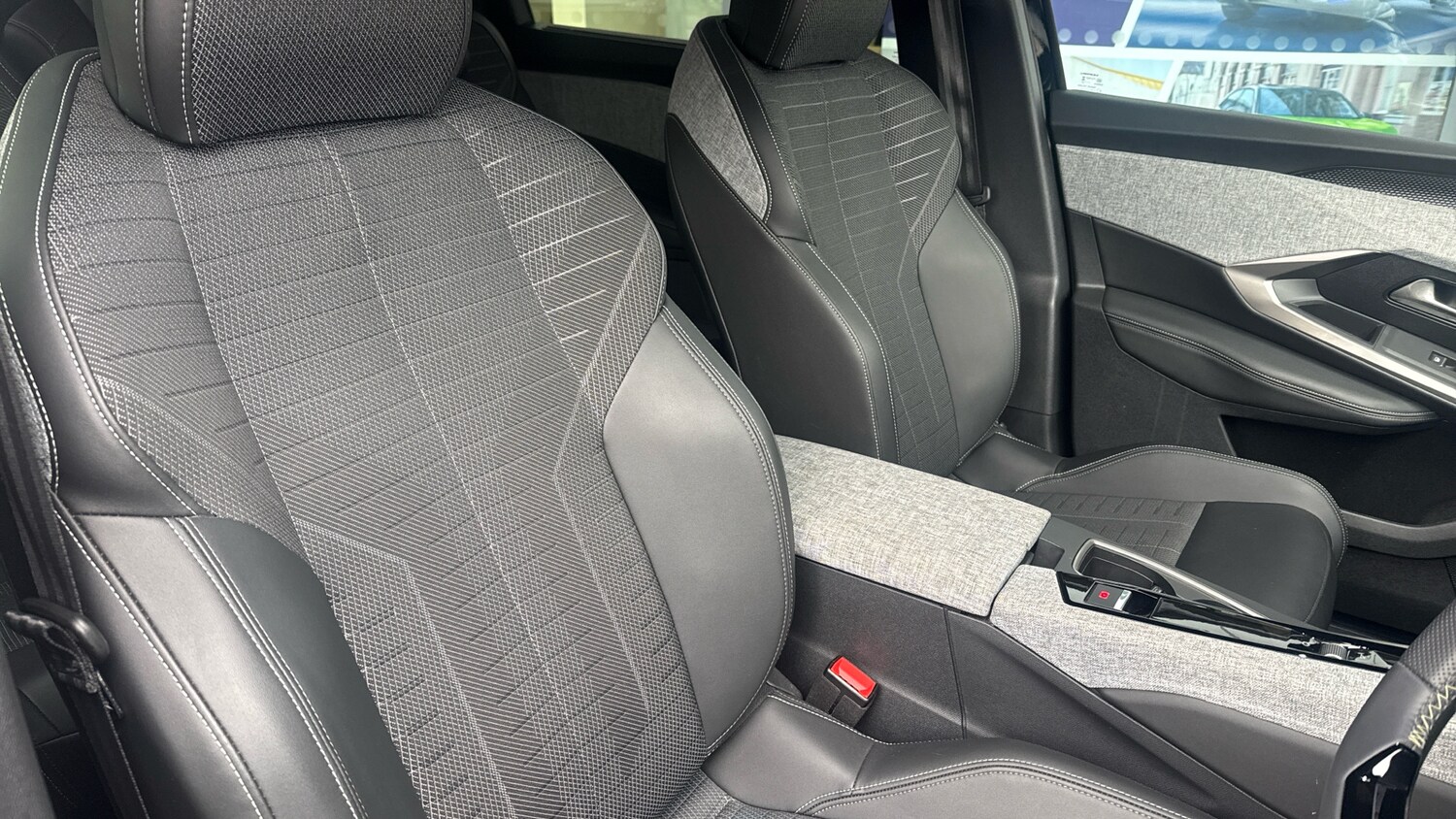 Used Peugeot 5008 2025 for sale - 77884343: Photo 41