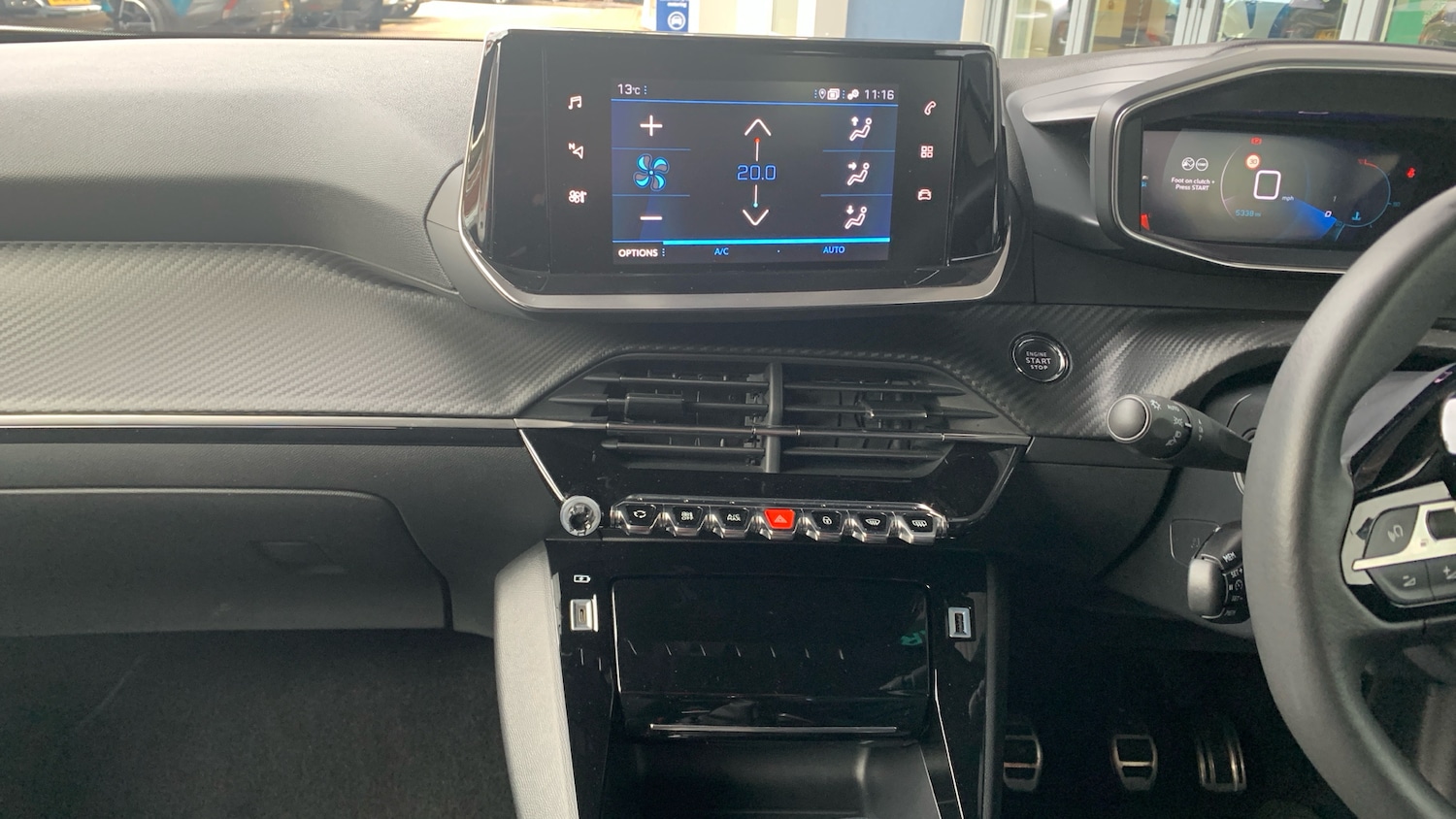 Used Peugeot 2008 2022 for sale - 76285210: Photo 10