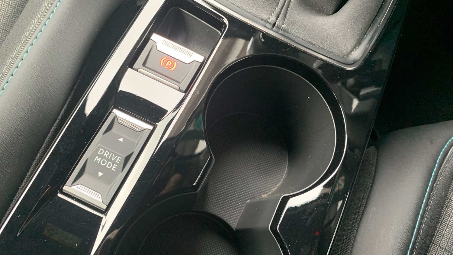 Used Peugeot 2008 2022 for sale - 76285210: Photo 21