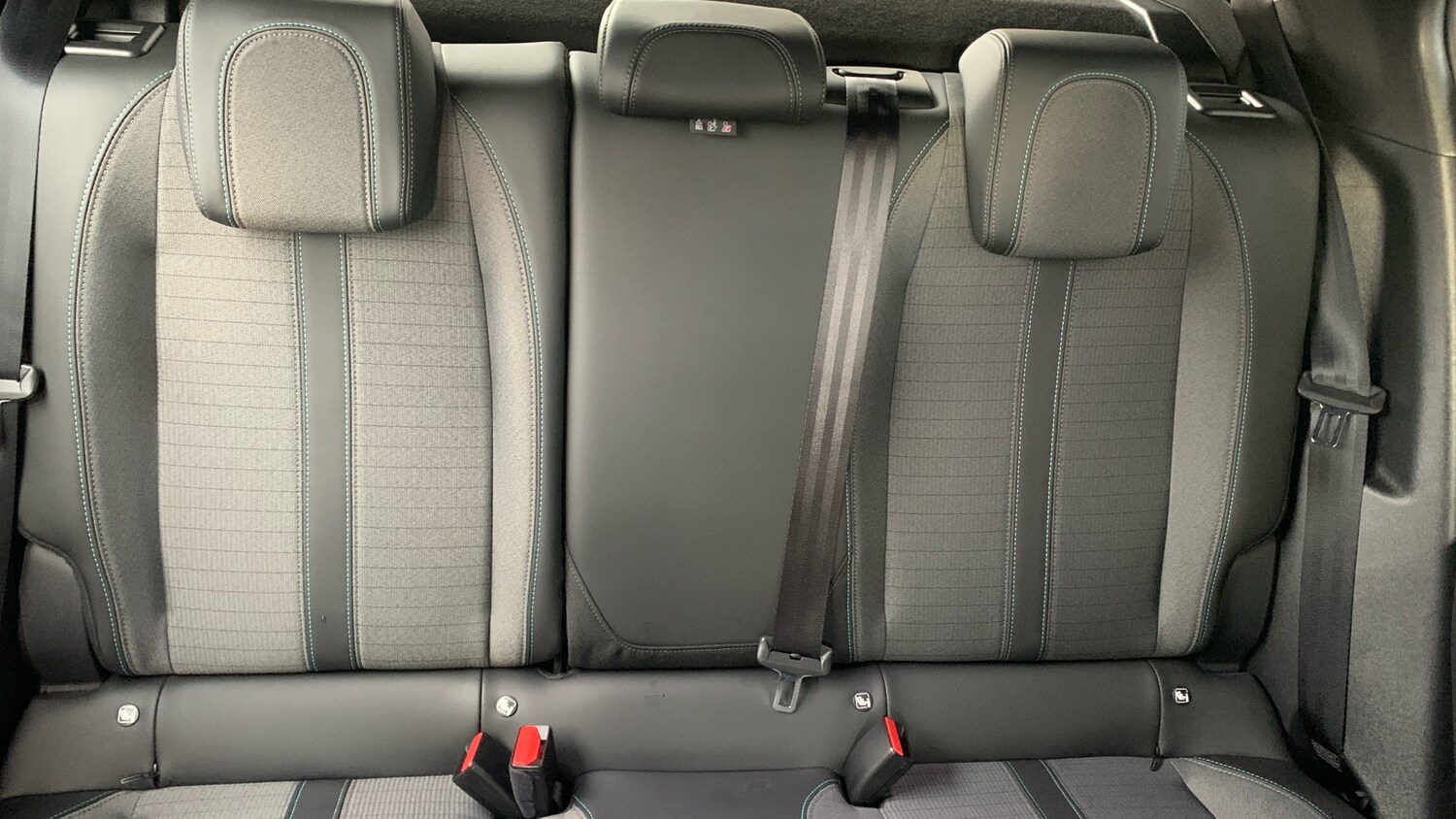 Used Peugeot 2008 2022 for sale - 76285210: Photo 25