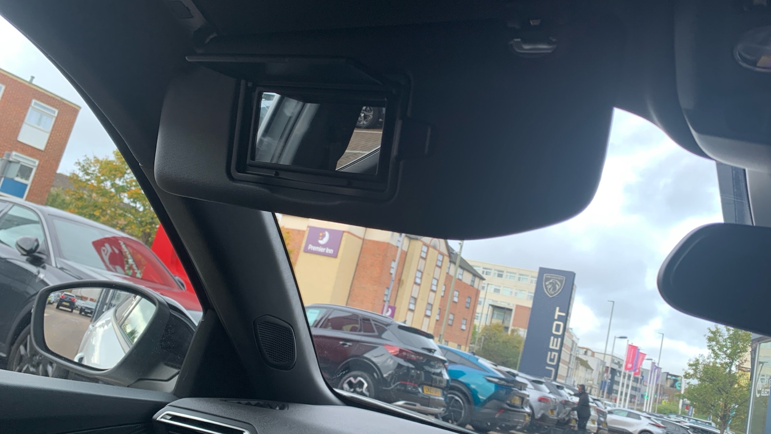 Used Peugeot 2008 2022 for sale - 76285210: Photo 36