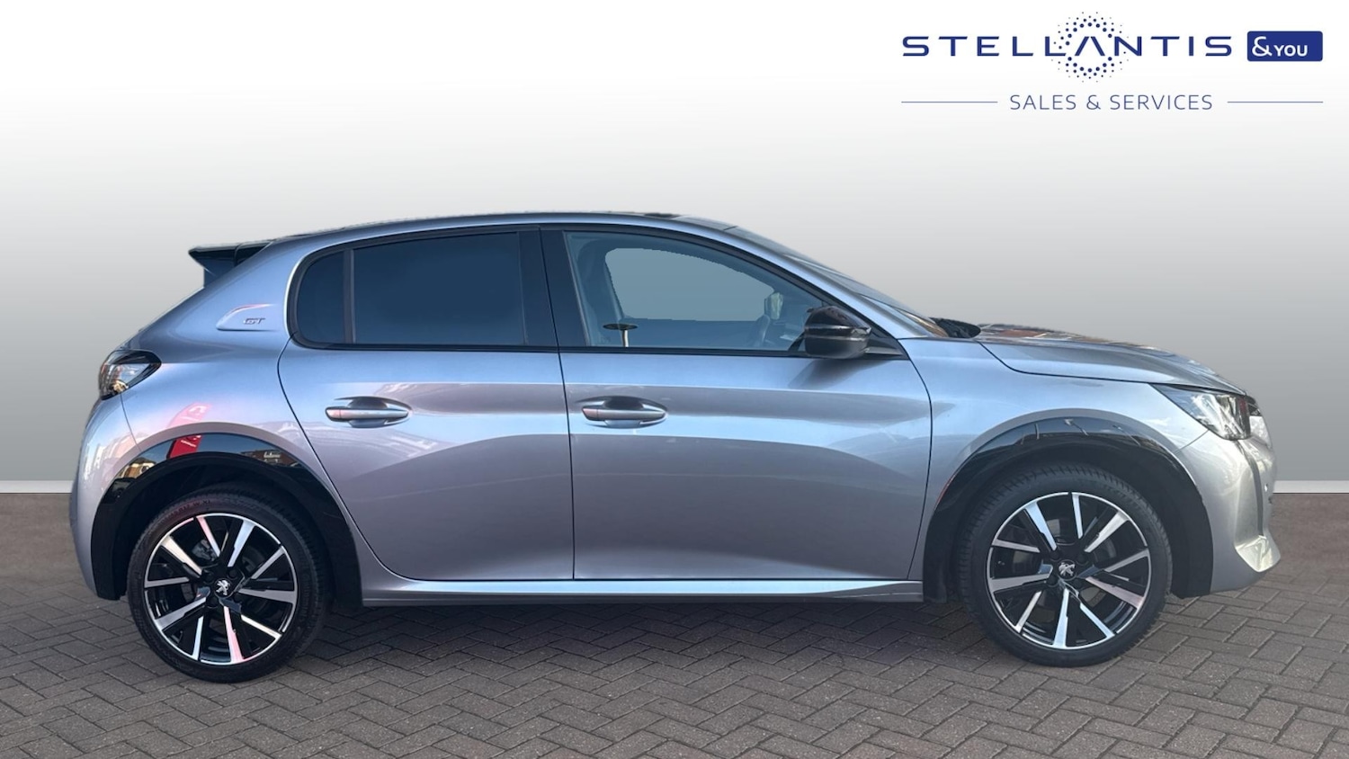Used Peugeot 208 2023 for sale - 76175979: Photo 2