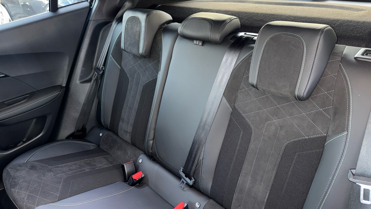 Used Peugeot 2008 2021 for sale - 77971221: Photo 48