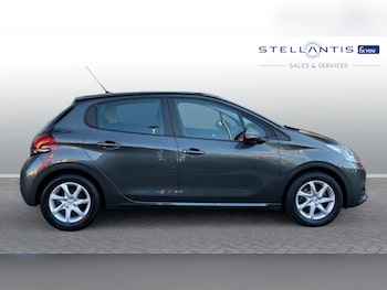 Used Peugeot 208 2016 for sale - 75233875: Photo