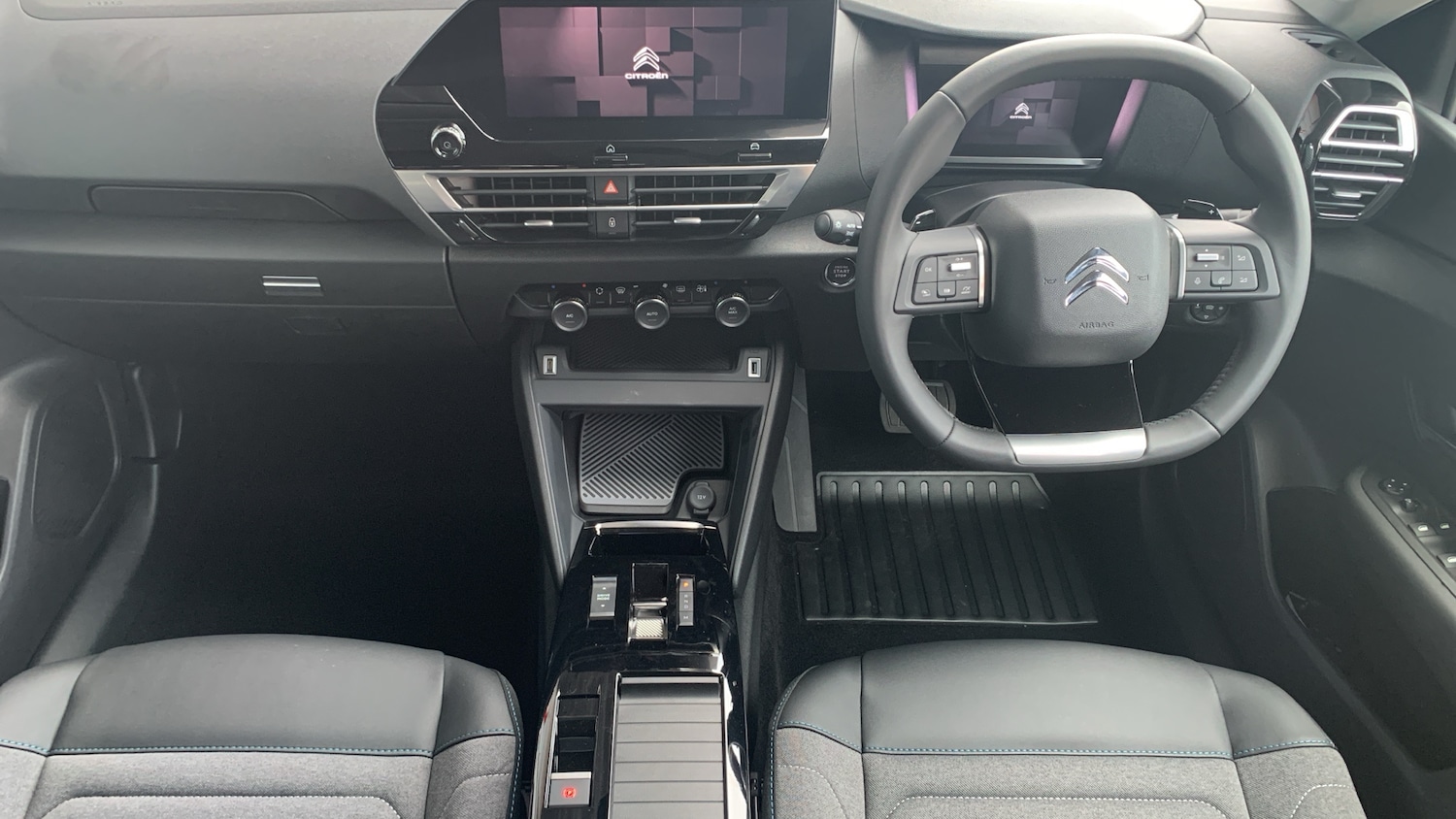 Used Citroen C4 2024 for sale - 76574277: Photo 4