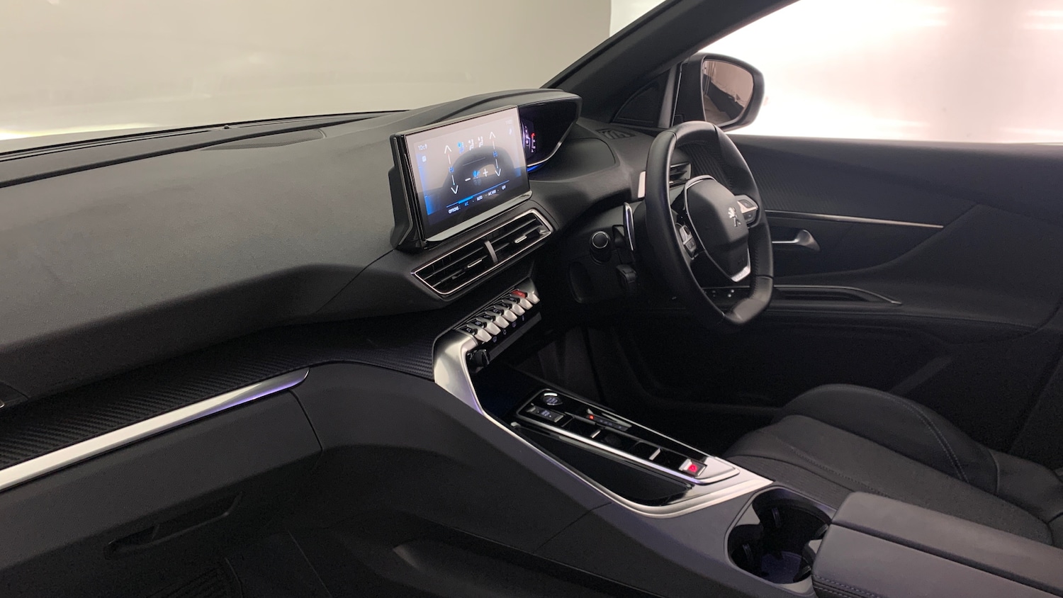 Used Peugeot 5008 2024 for sale - 77239207: Photo 2