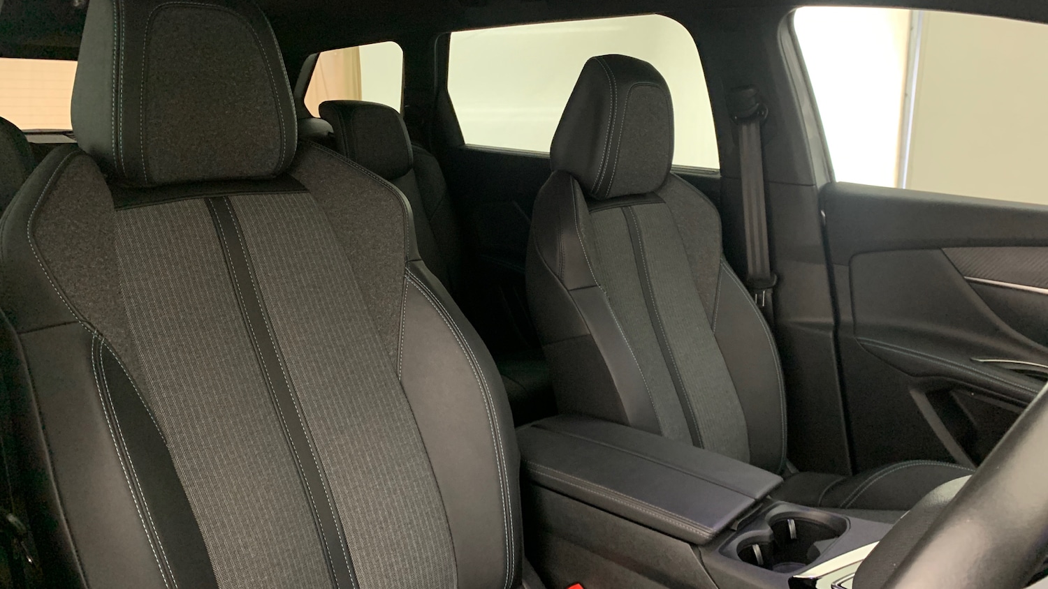 Used Peugeot 5008 2024 for sale - 77239207: Photo 50