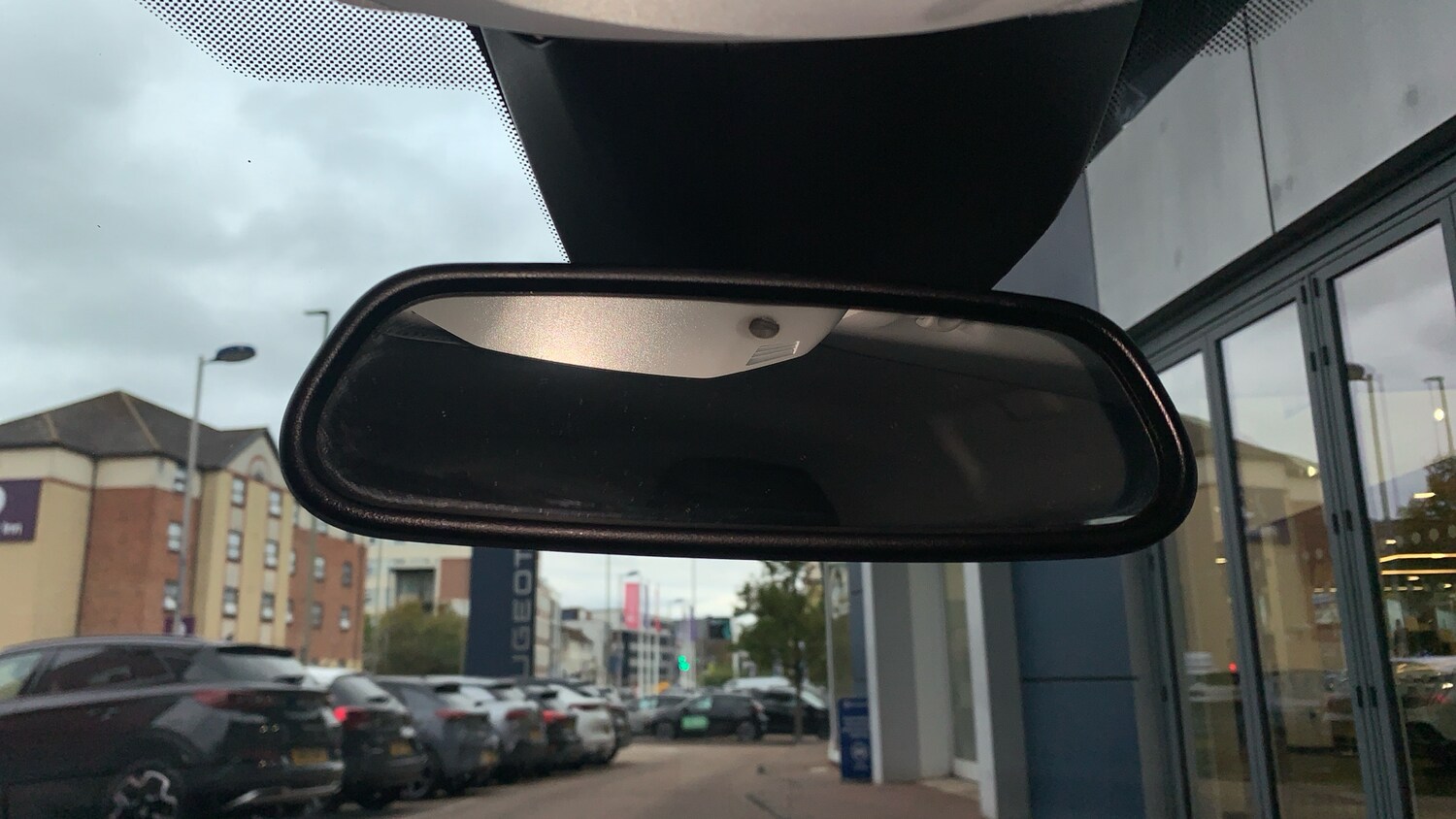 Used Peugeot 208 2023 for sale - 76285235: Photo 37