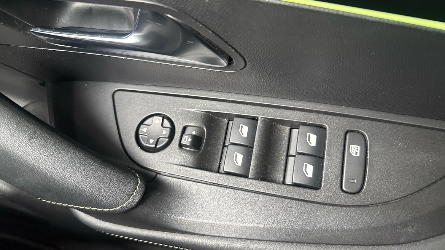 Used Peugeot 2008 2022 for sale - 77638046: Photo 22