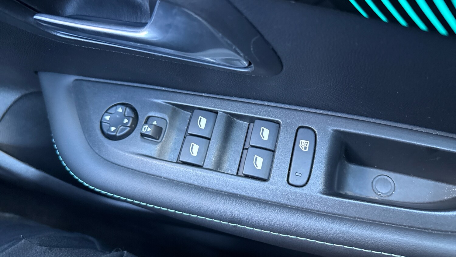 Used Peugeot 208 2022 for sale - 77926619: Photo 22