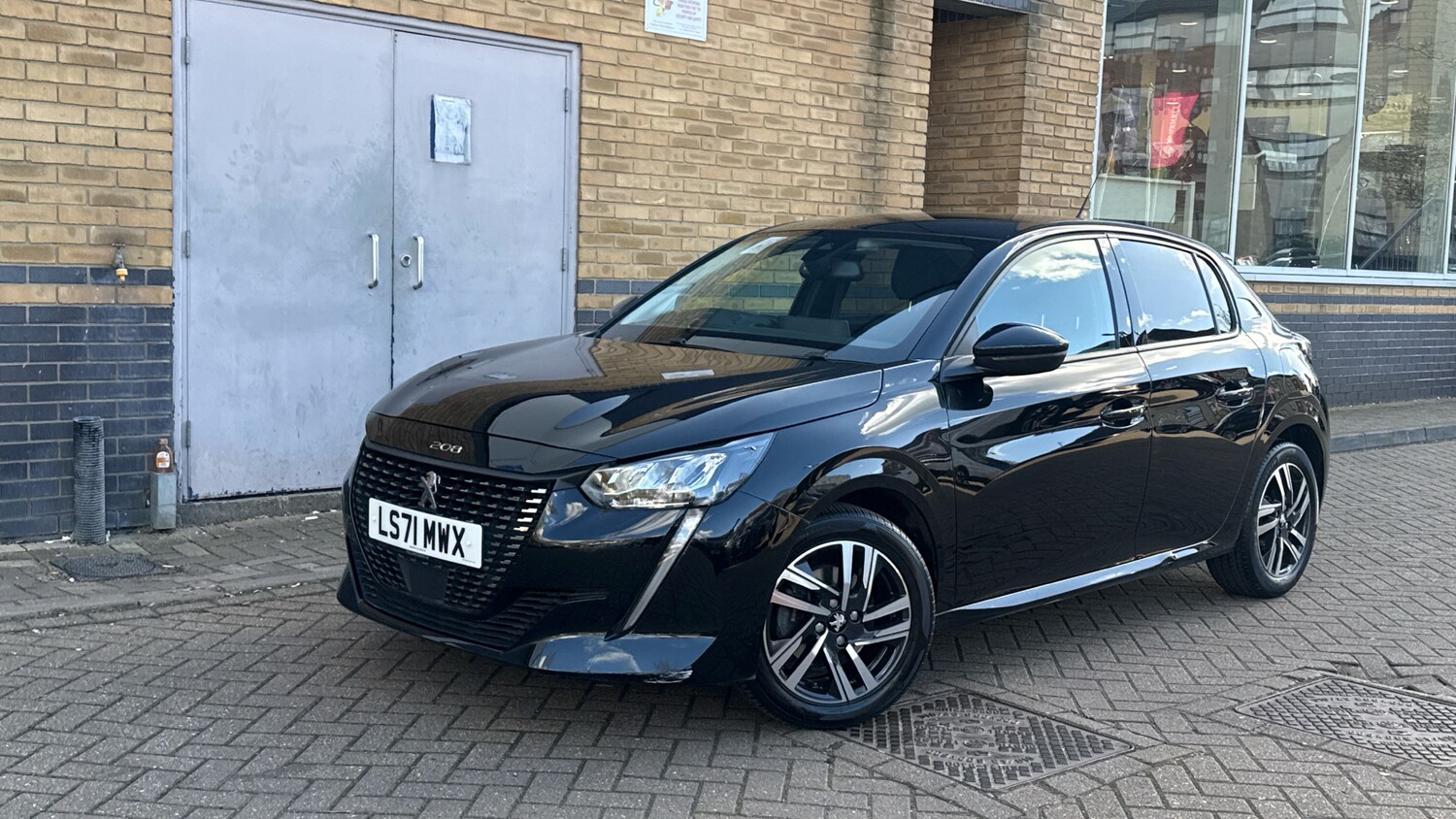 Used Peugeot 208 2022 for sale - 77926619: Photo 7