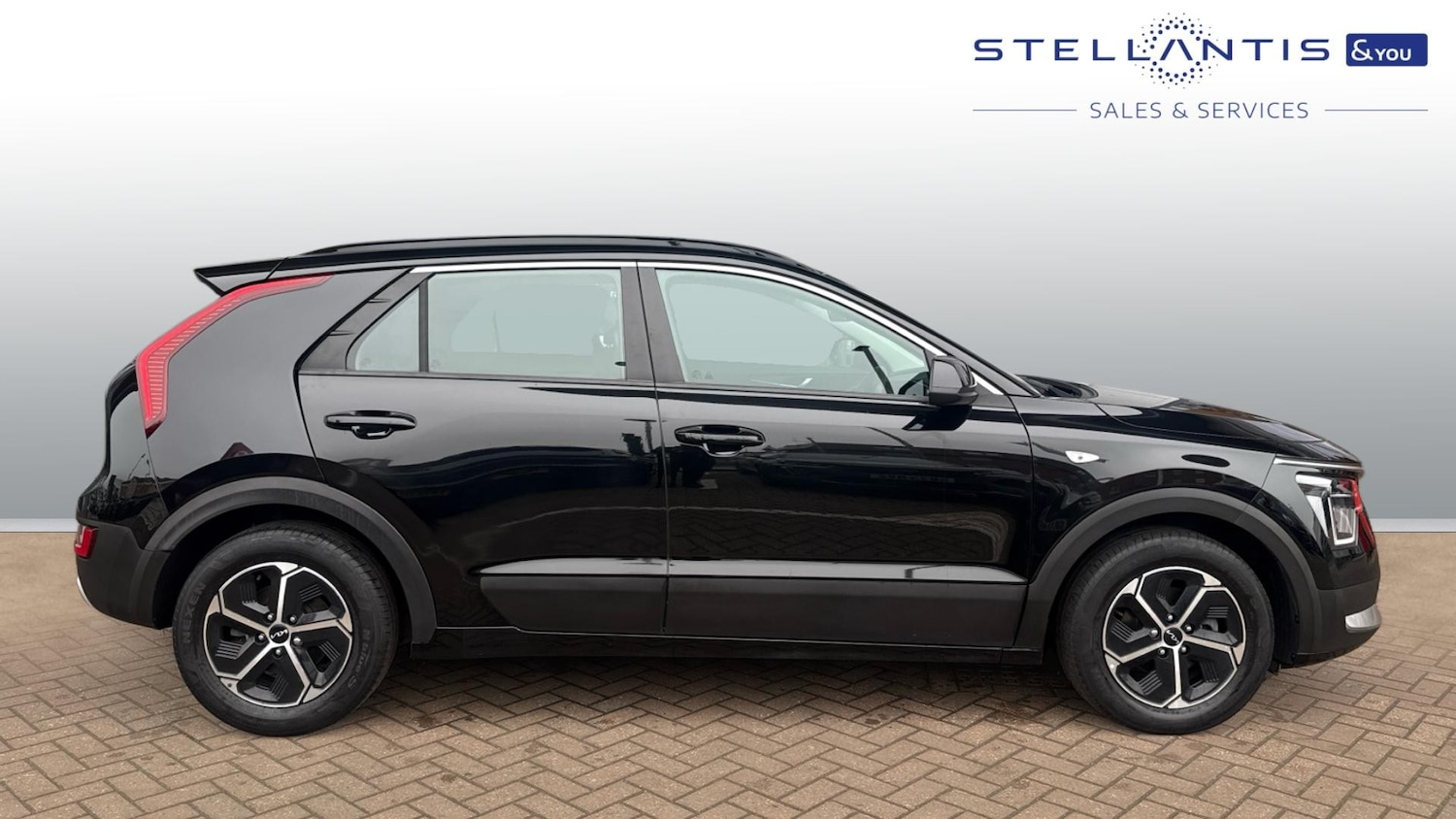 Used Kia Niro 2023 for sale - 77884368: Photo 2