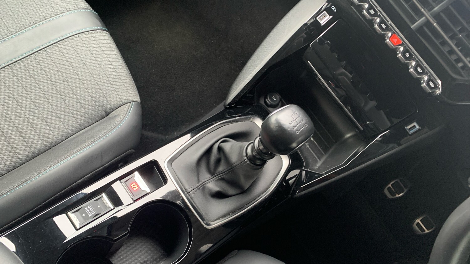 Used Peugeot 208 2023 for sale - 76850913: Photo 21