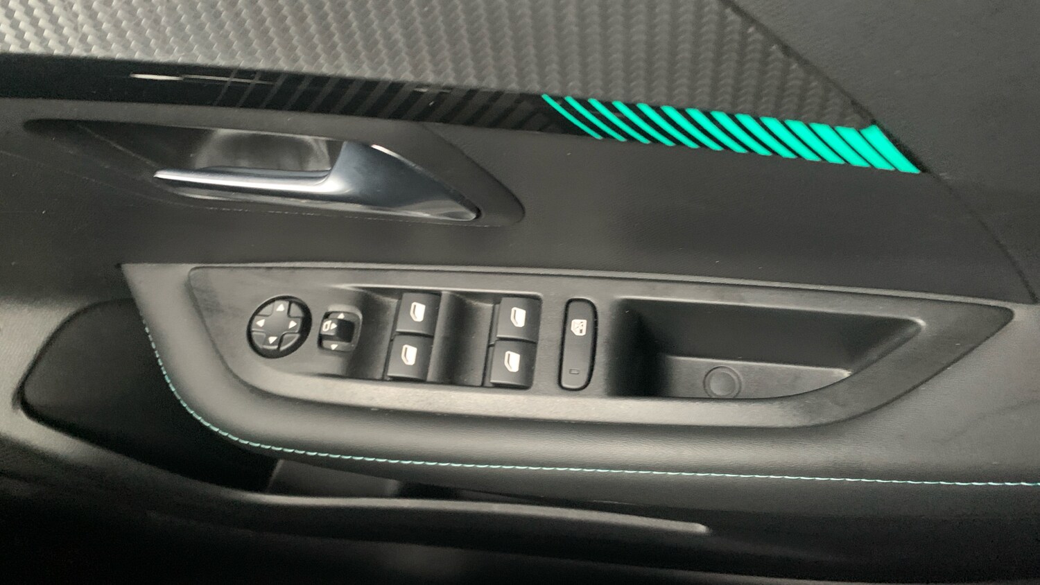 Used Peugeot 208 2023 for sale - 76850913: Photo 23