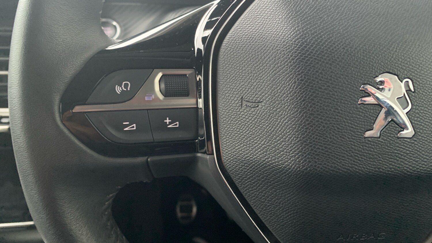 Used Peugeot 208 2023 for sale - 76850913: Photo 24