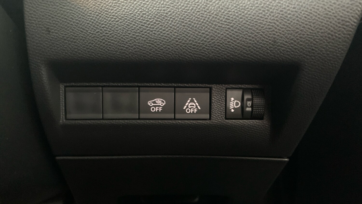 Used Peugeot 208 2023 for sale - 76850913: Photo 35