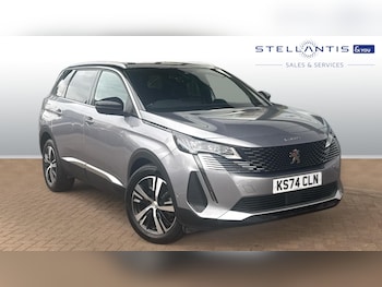 Peugeot - 5008