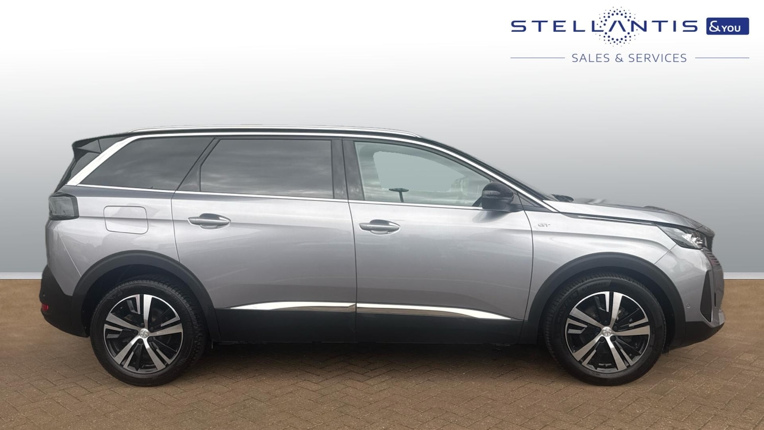 Used Peugeot 5008 2024 for sale - 76110263: Photo 2