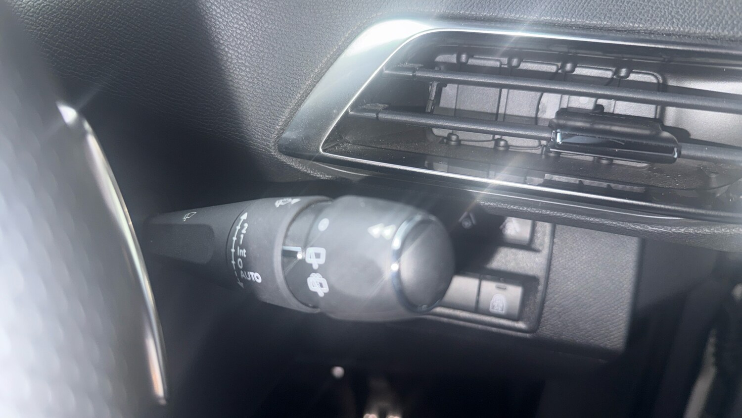 Used Peugeot 5008 2024 for sale - 76110263: Photo 28