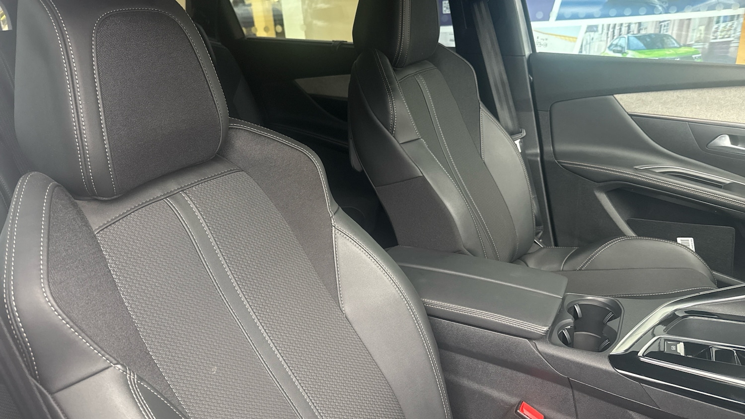 Used Peugeot 5008 2024 for sale - 76110263: Photo 42