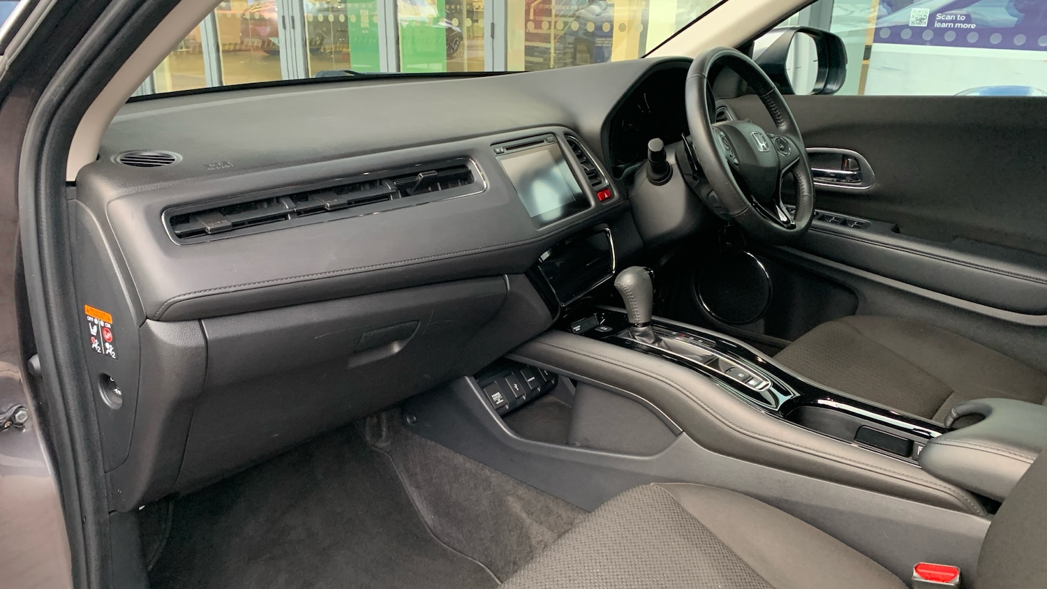 Used Honda HR-V 2017 for sale - 77204864: Photo 13