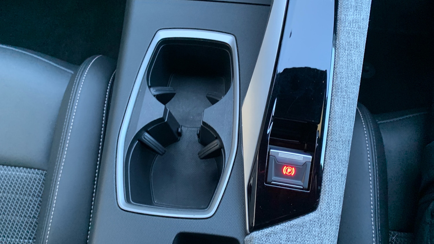 Used Peugeot 5008 2024 for sale - 77231225: Photo 22