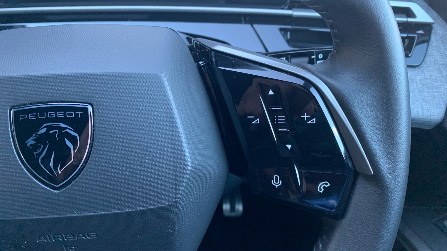 Used Peugeot 5008 2024 for sale - 77231225: Photo 25