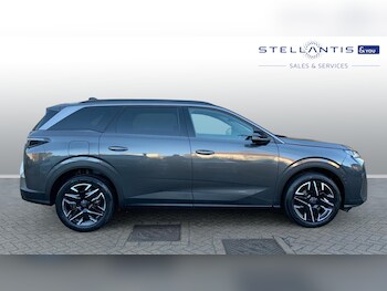 Used Peugeot 5008 2024 for sale - 77231225: Photo