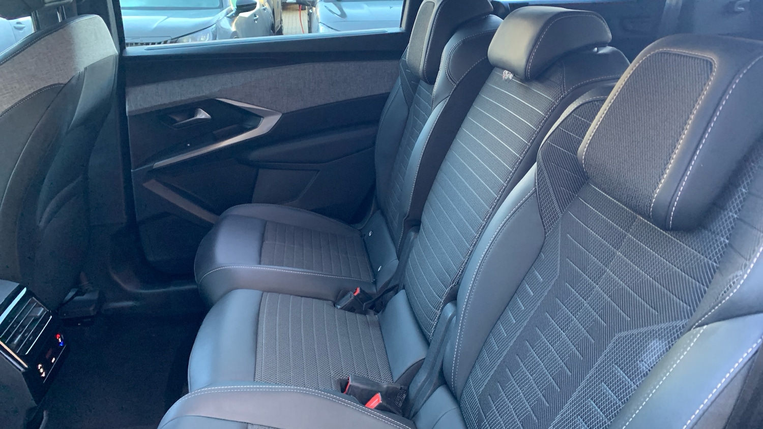 Used Peugeot 5008 2024 for sale - 77231225: Photo 34