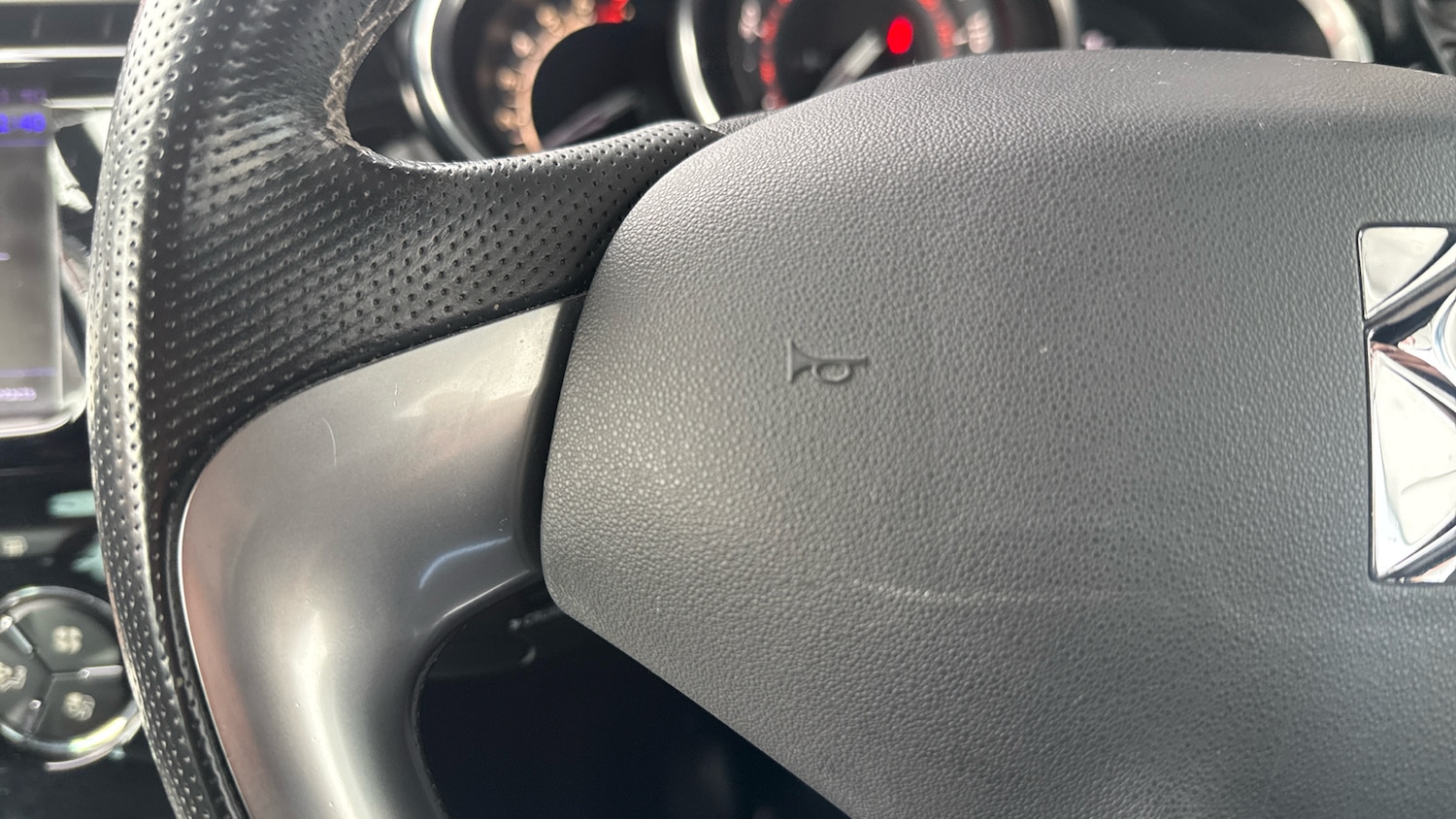 Used DS Automobiles DS 3 2018 for sale - 77560446: Photo 23