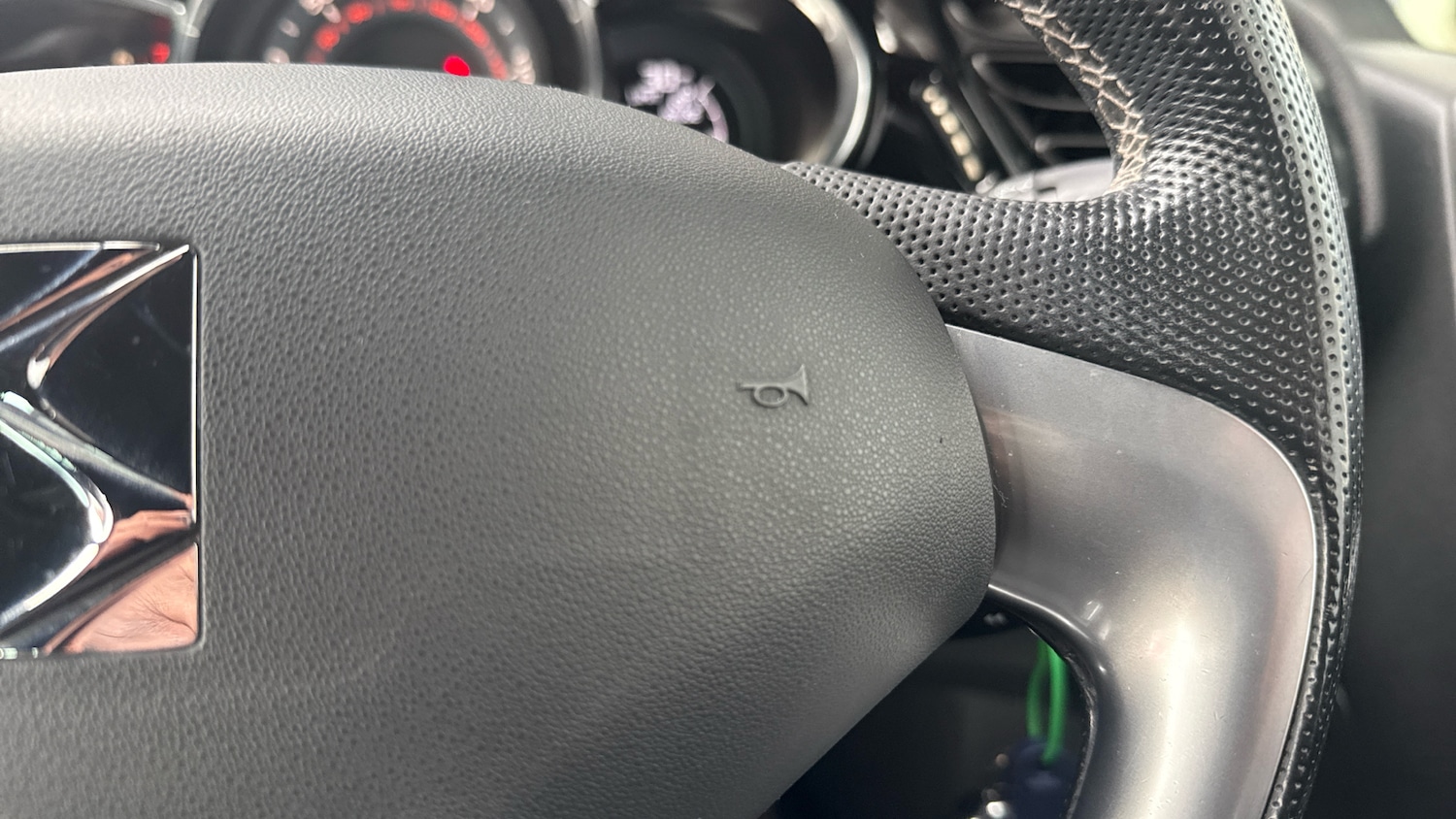 Used DS Automobiles DS 3 2018 for sale - 77560446: Photo 24