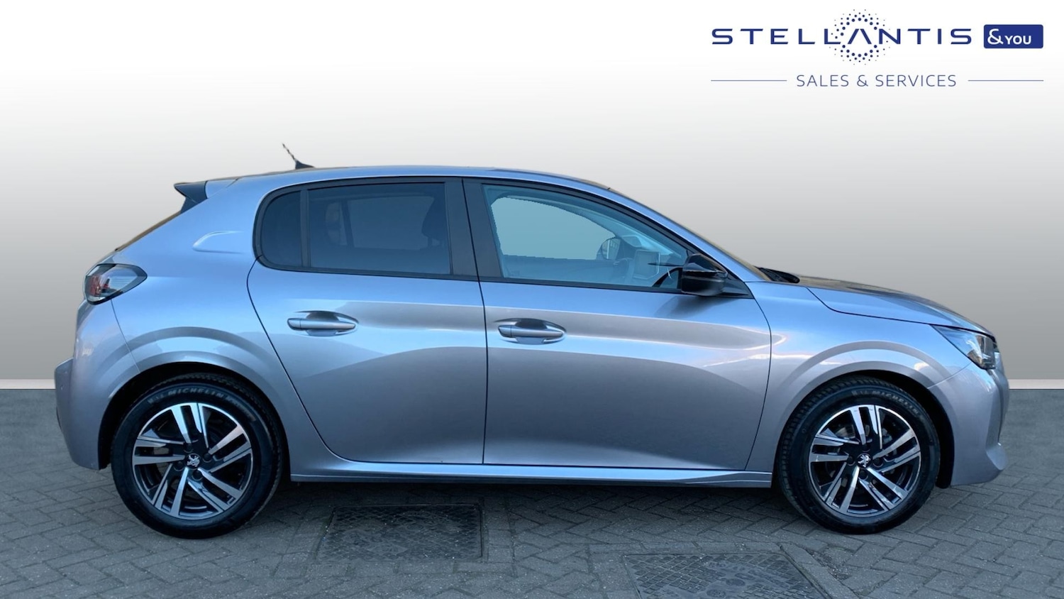 Used Peugeot 208 2023 for sale - 77098818: Photo 2