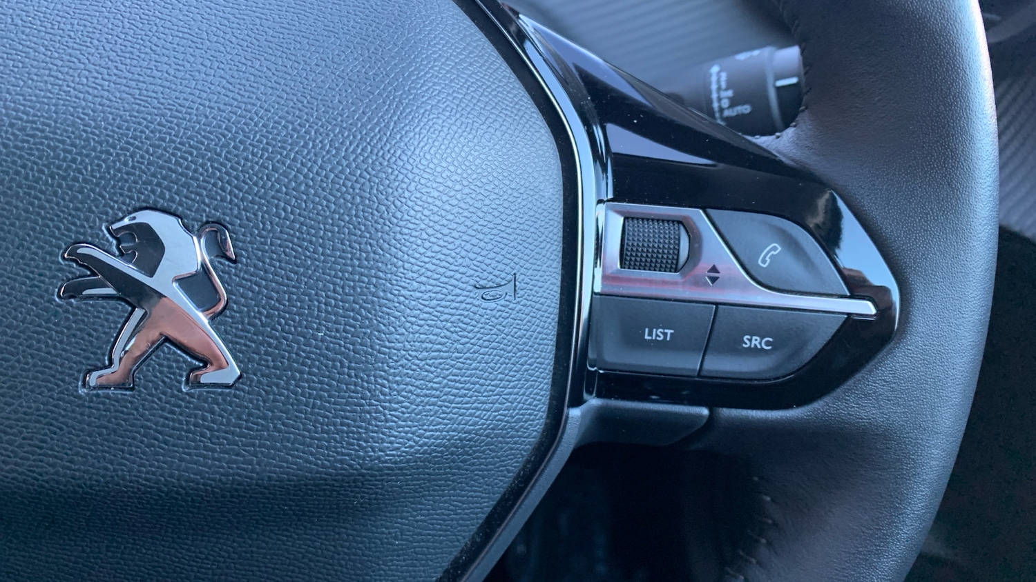 Used Peugeot 208 2023 for sale - 77098818: Photo 25