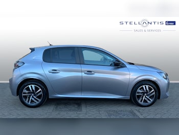 Used Peugeot 208 2023 for sale - 77098818: Photo