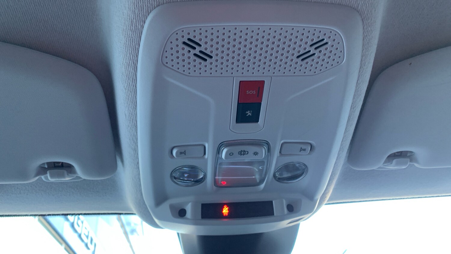 Used Peugeot 208 2023 for sale - 77098818: Photo 39