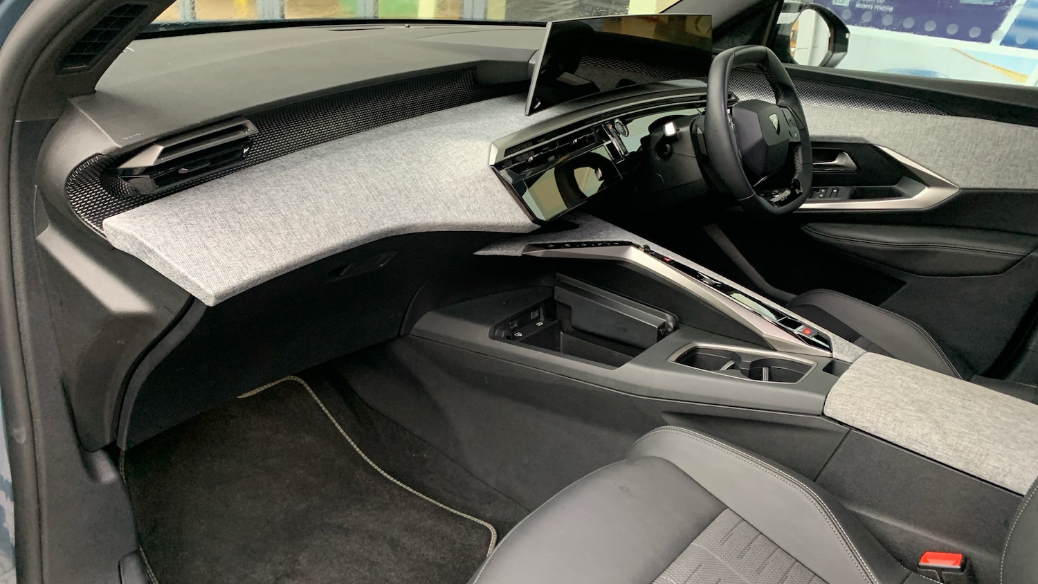 Used Peugeot 5008 2025 for sale - 76856192: Photo 12