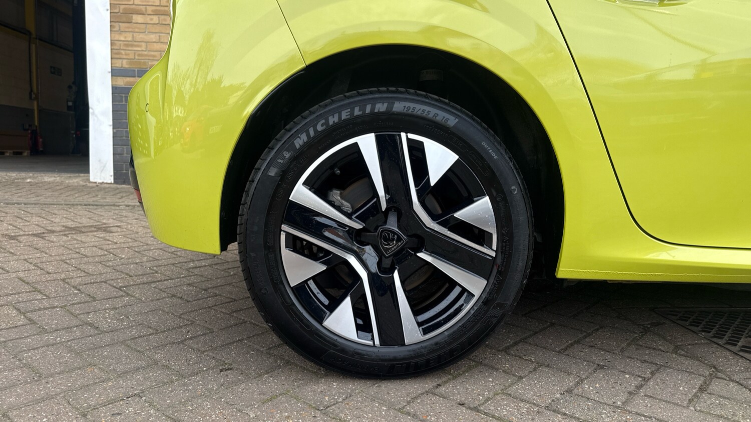 Used Peugeot 208 2024 for sale - 77971187: Photo 16