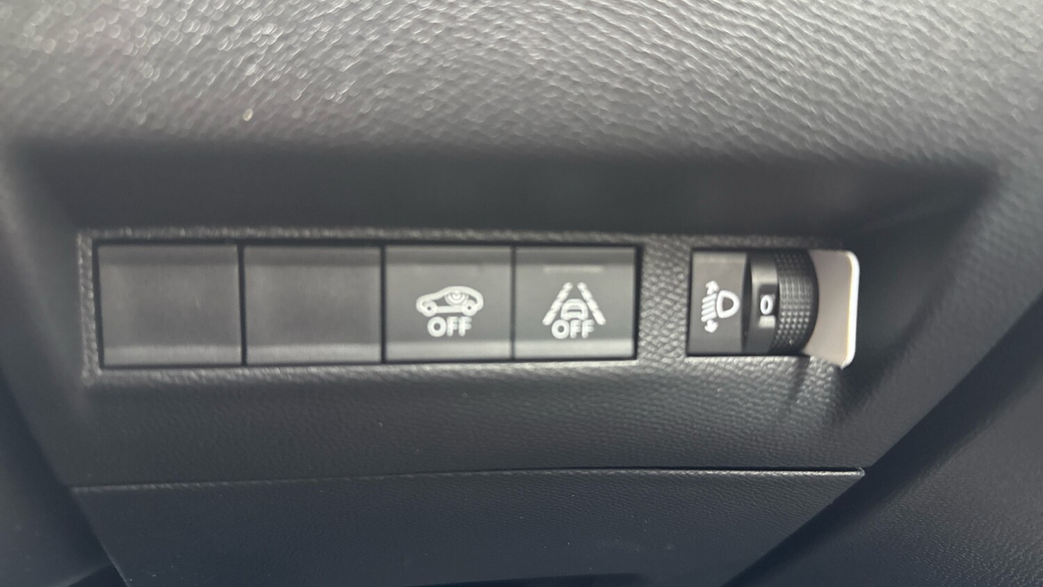 Used Peugeot 208 2024 for sale - 77971187: Photo 34