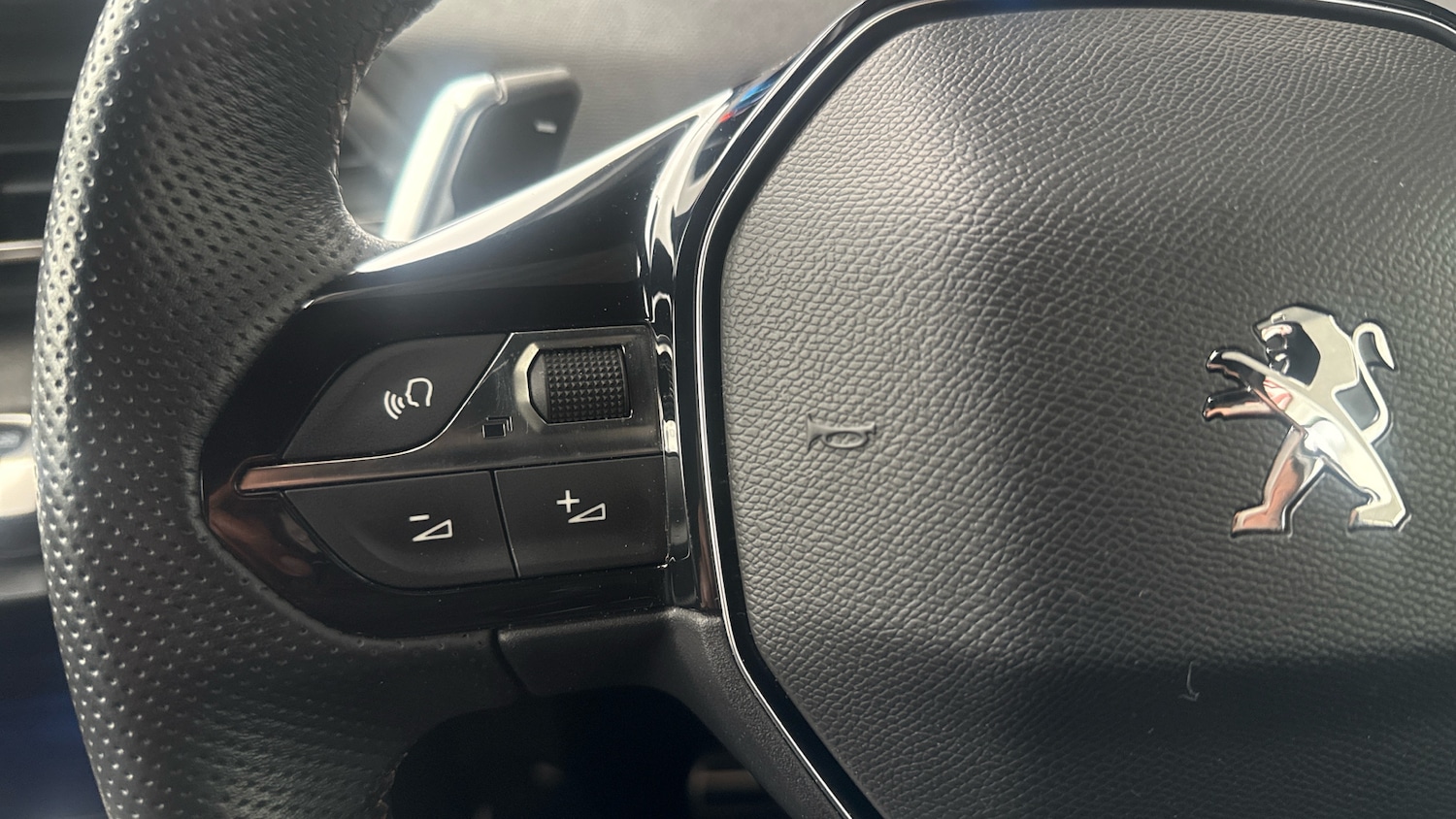 Used Peugeot 3008 2023 for sale - 77613564: Photo 23