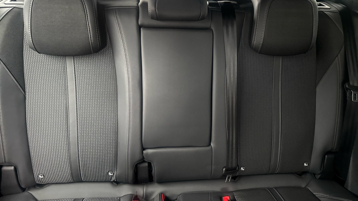 Used Peugeot 3008 2023 for sale - 77613564: Photo 25