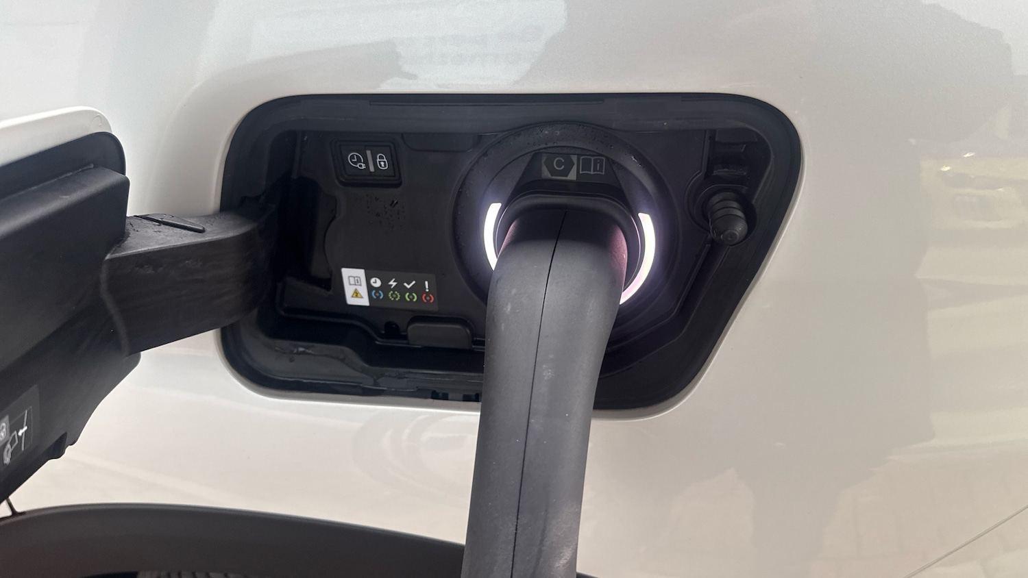 Used Peugeot 3008 2023 for sale - 77613564: Photo 48